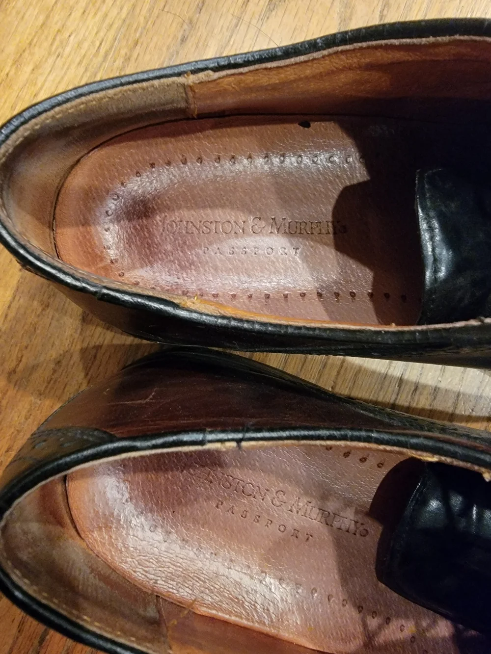 Johnston and Murphy Passport Men's Two-Tone Brown & Black Leather Oxford Saddle